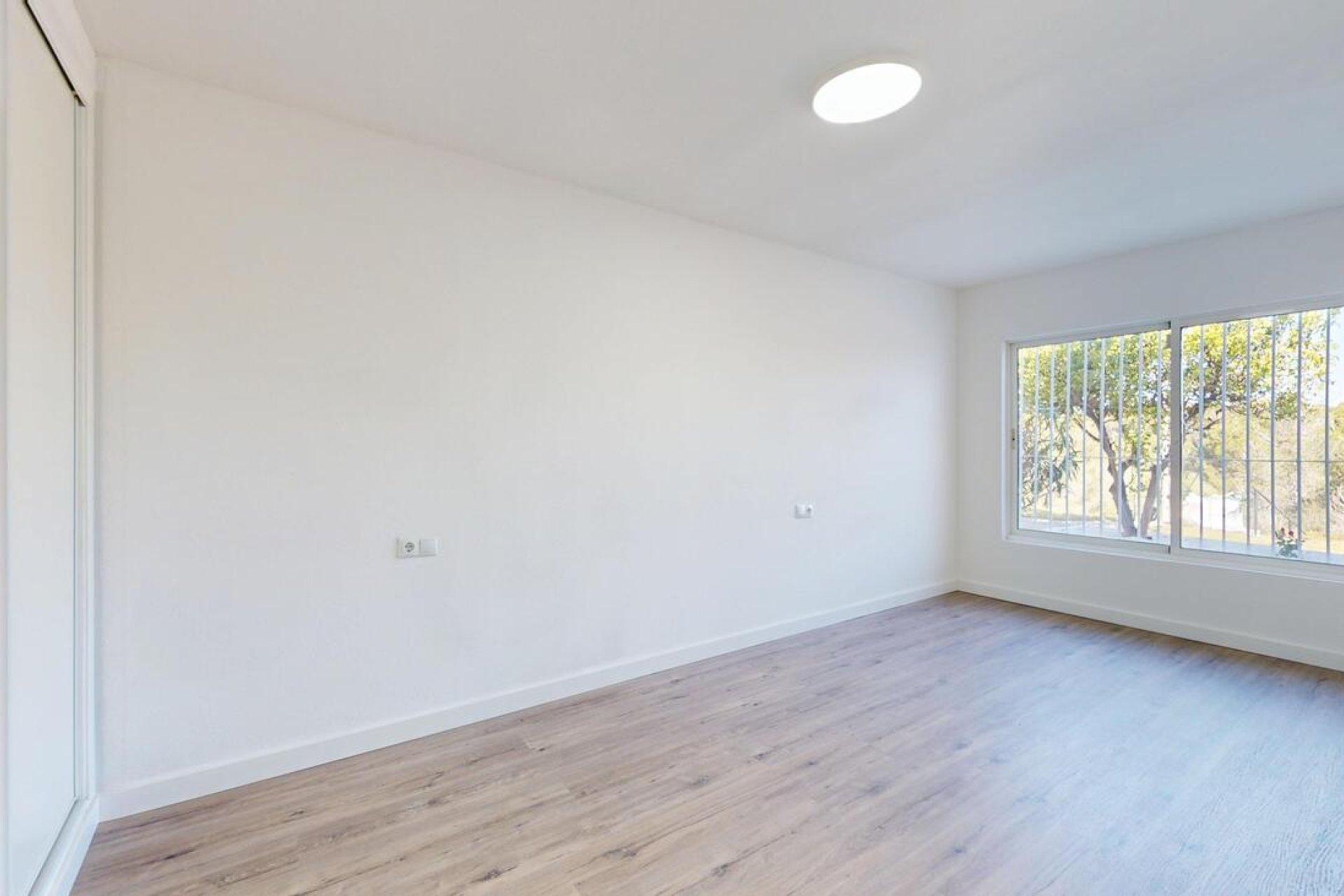 Resale - Bungalow -
Villamartin - Costa Blanca