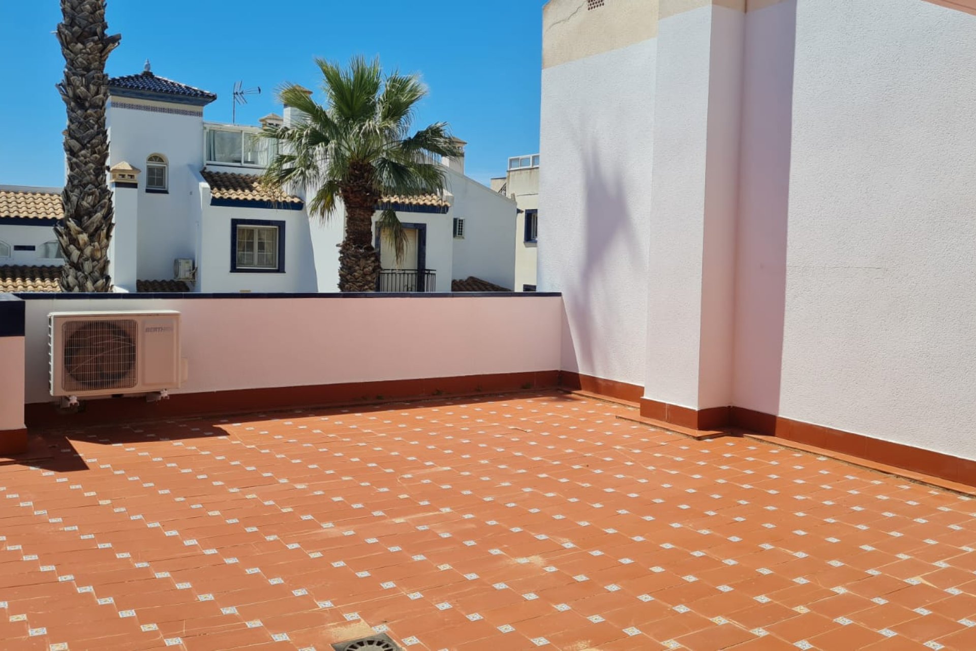 Resale - Bungalow -
Villamartin - Costa Blanca