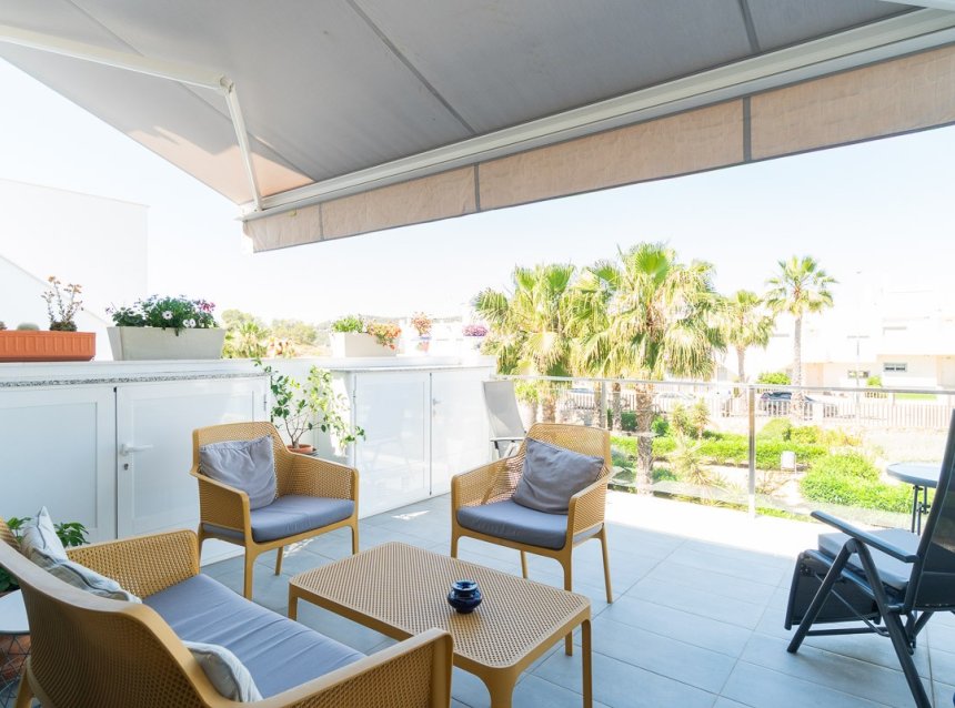 Resale - Bungalow -
Vistabella Golf Entre Naranjos - Inland