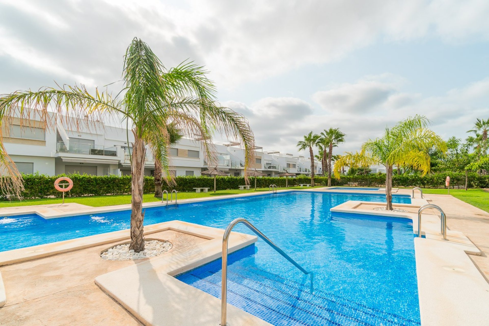 Resale - Bungalow -
Vistabella Golf Entre Naranjos - Inland