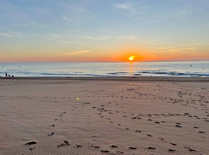 Resale - Duplex -
Guardamar del Segura - Benamor