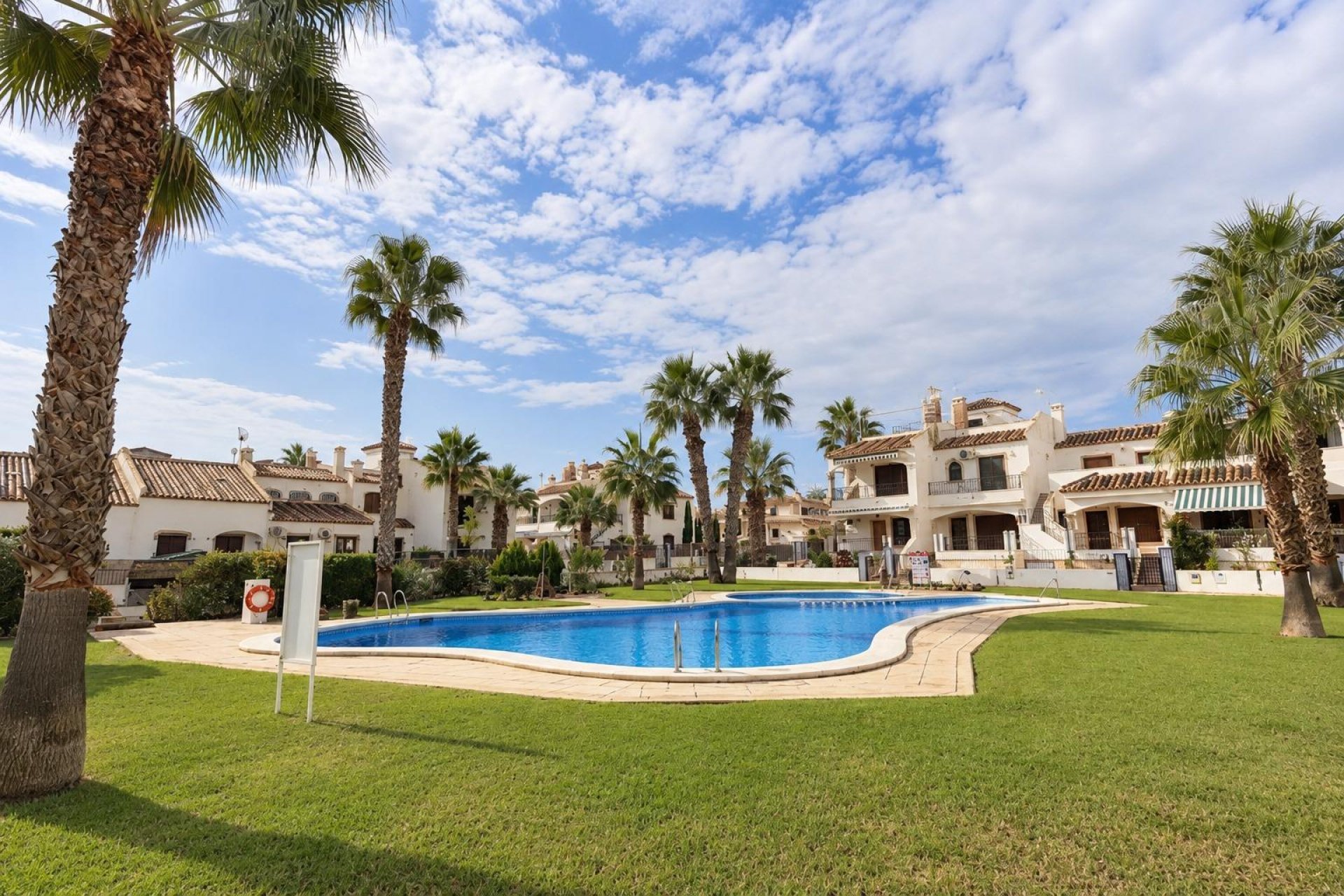 Resale - Duplex -
Orihuela Costa - Costa Blanca