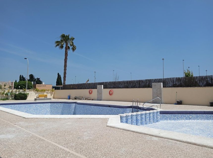 Resale - Duplex -
Torrevieja - Carrefour