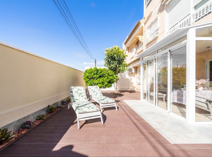 Resale - Duplex -
Torrevieja - Costa Blanca