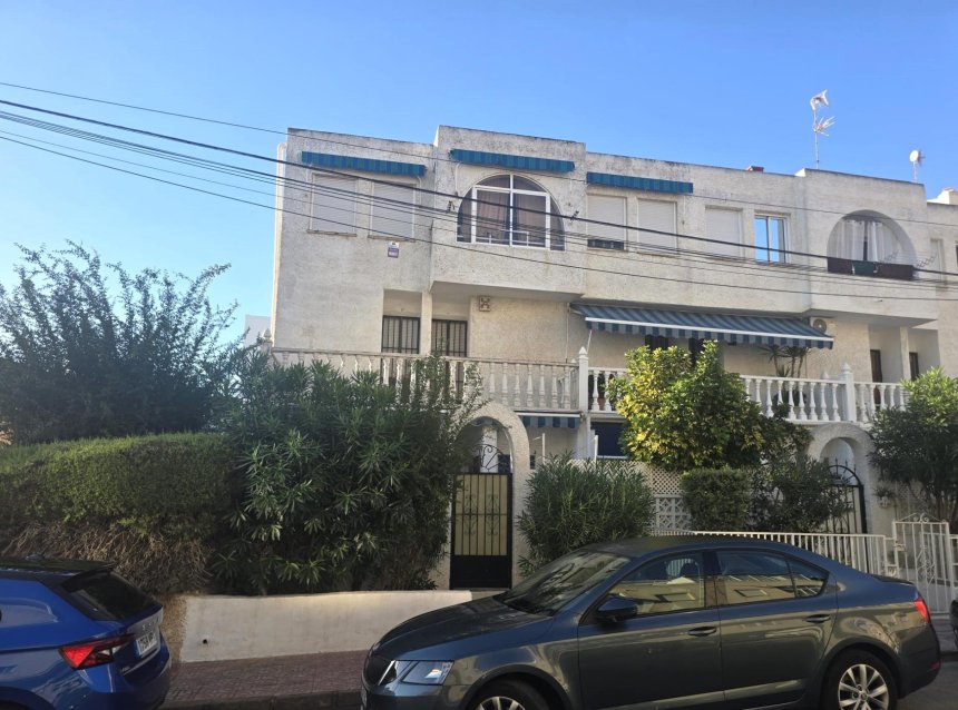 Resale - Duplex -
Torrevieja - Habaneras