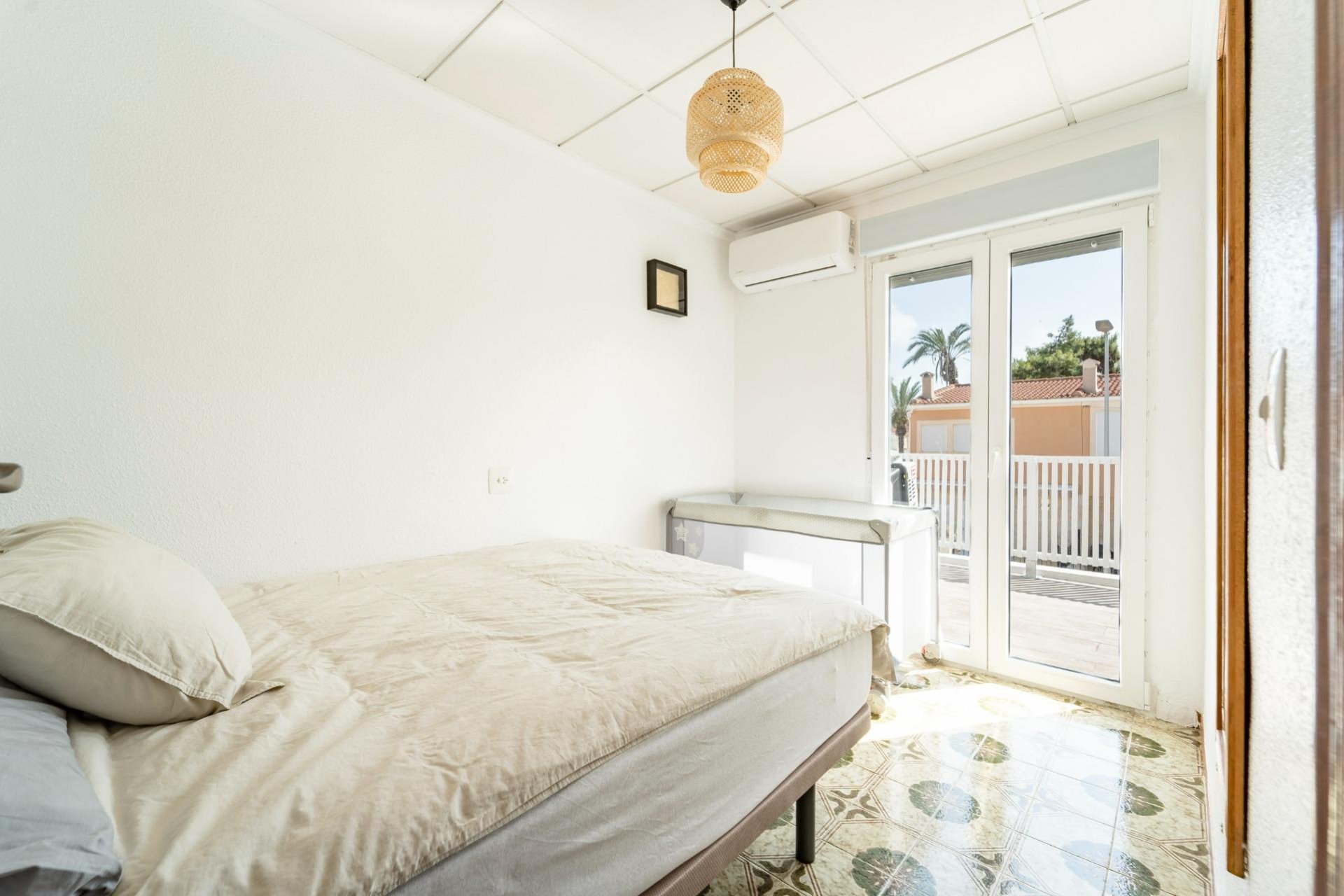 Resale - Duplex -
Torrevieja - Playa De Los Naufragos