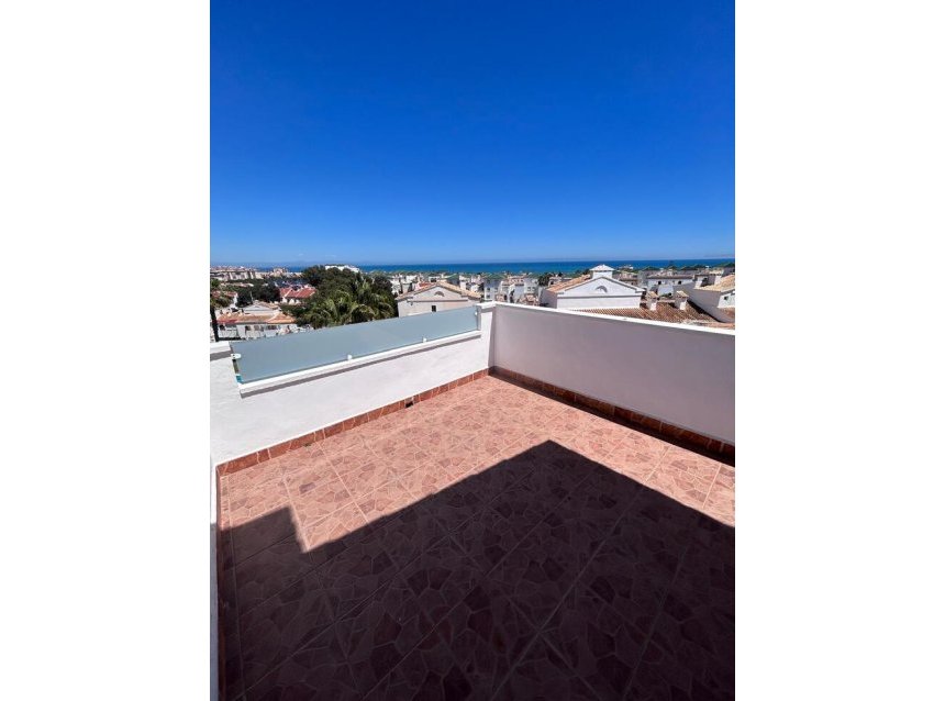 Resale - Duplex -
Torrevieja - Torreblanca
