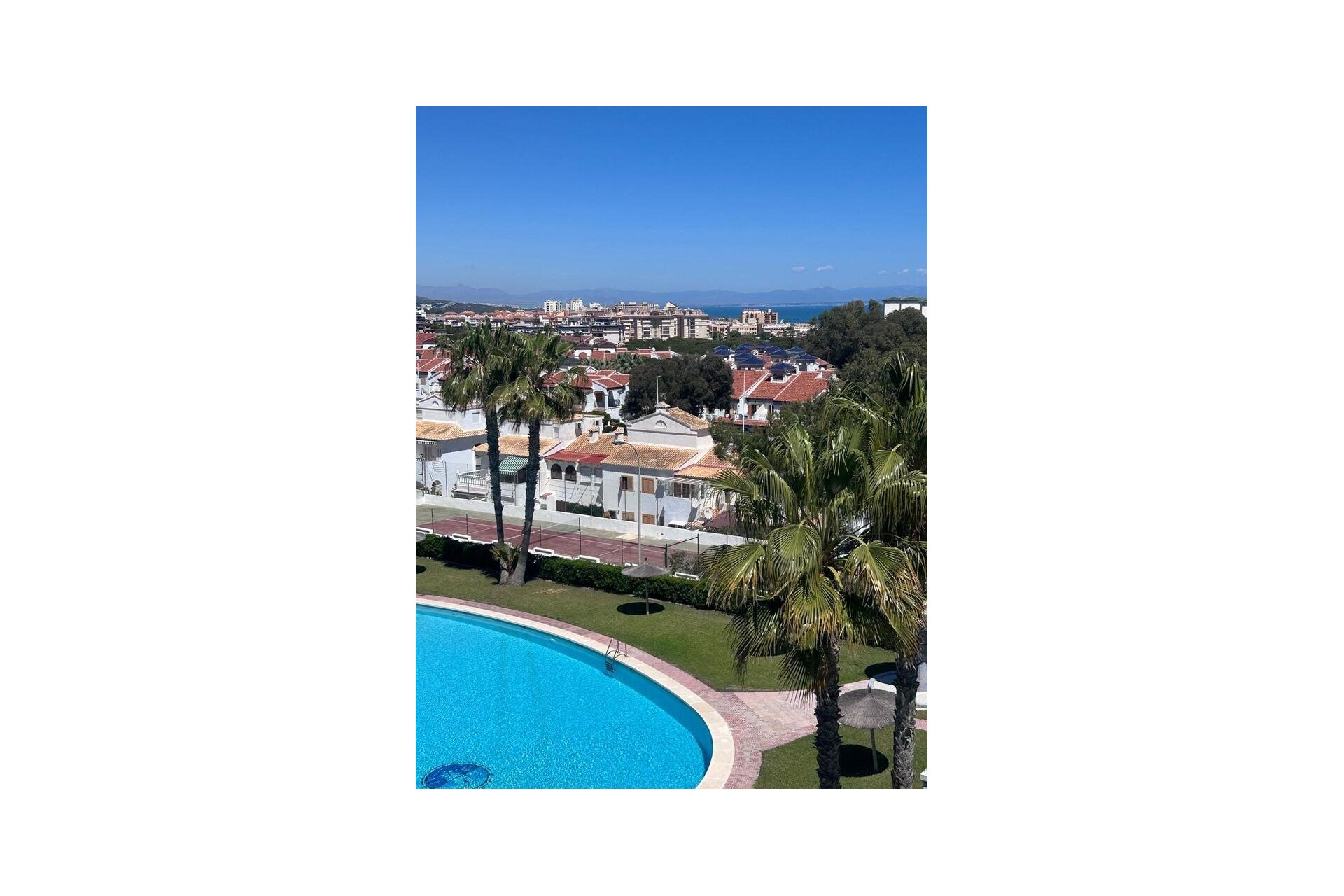 Resale - Duplex -
Torrevieja - Torreblanca