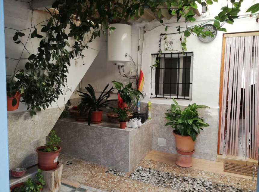 Resale - Finca -
Callosa de Segura - Costa Blanca