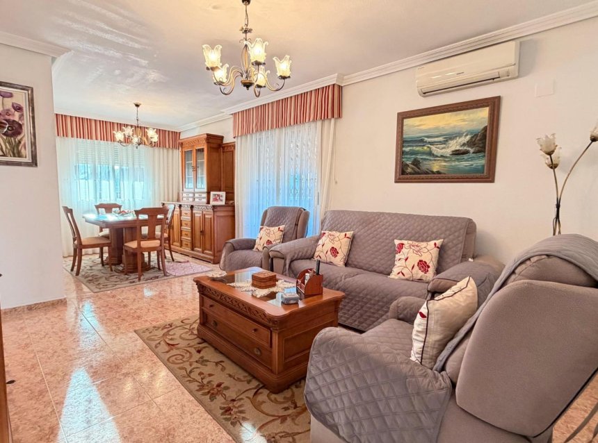 Resale - Penthouse -
Torrevieja - Acequion