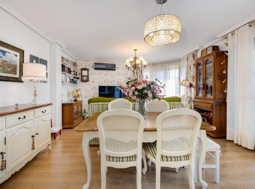 Resale - Penthouse -
Torrevieja - Centro