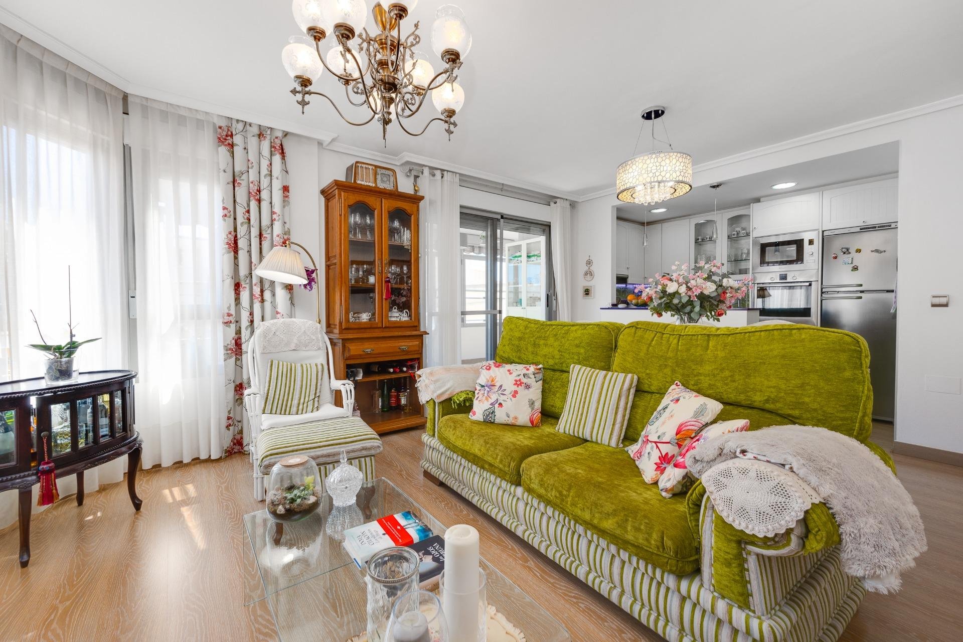 Resale - Penthouse -
Torrevieja - Centro