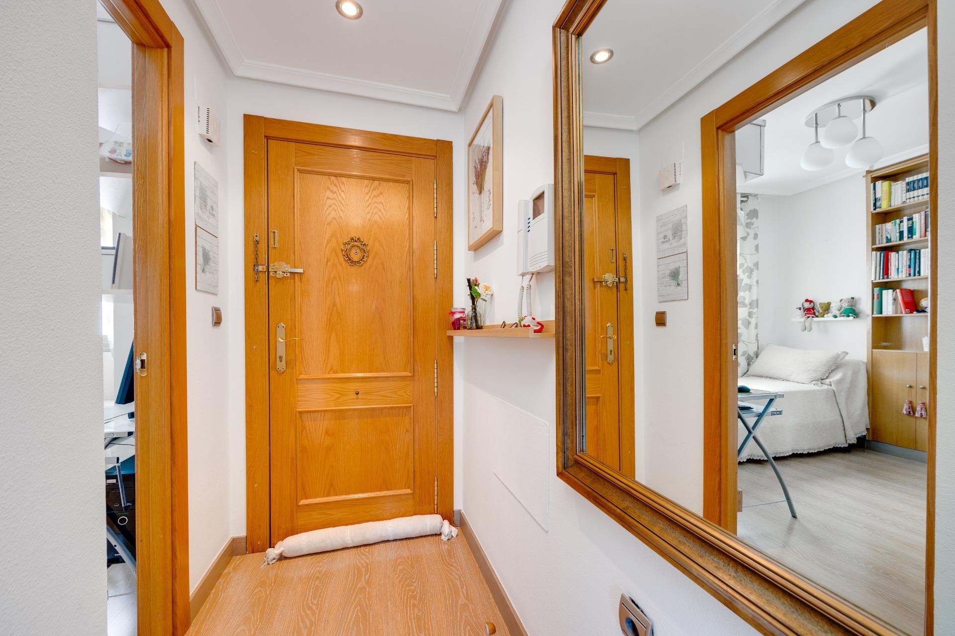 Resale - Penthouse -
Torrevieja - Centro