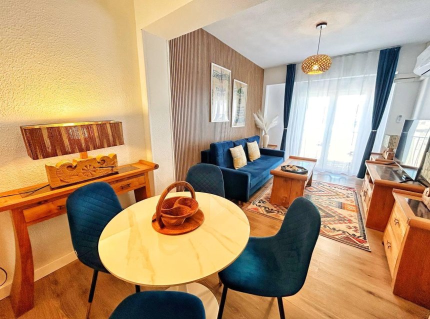 Resale - Penthouse -
Torrevieja - Centro