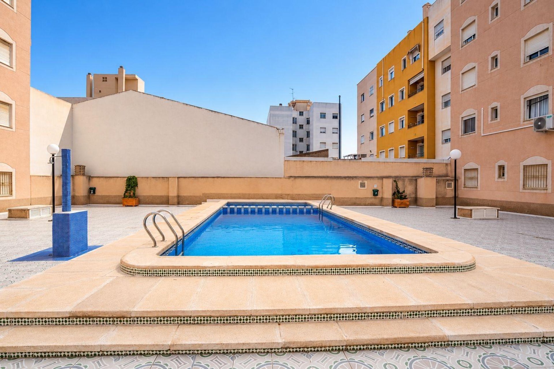 Resale - Penthouse -
Torrevieja - Centro