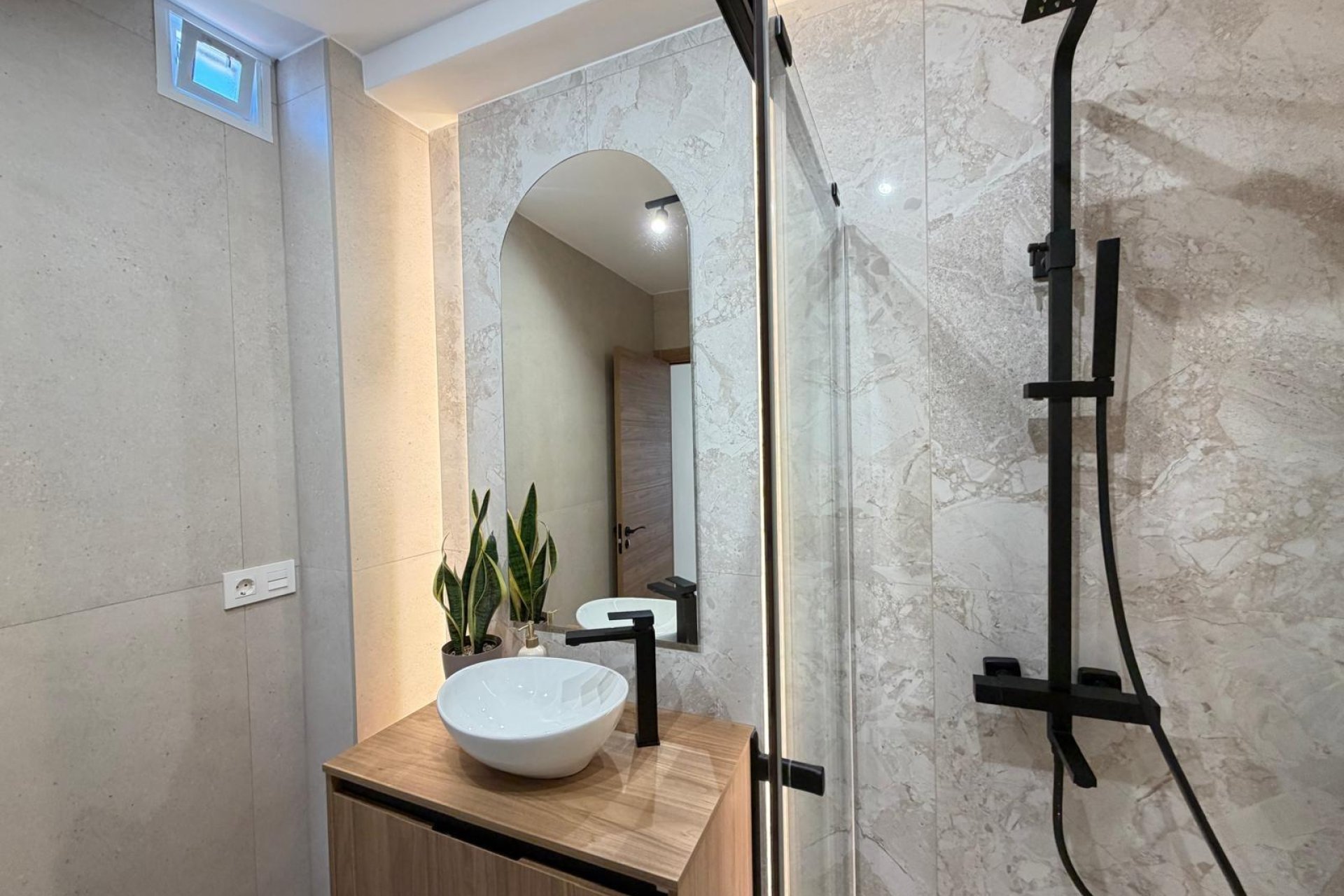 Resale - Penthouse -
Torrevieja - Estacion De Autobuses