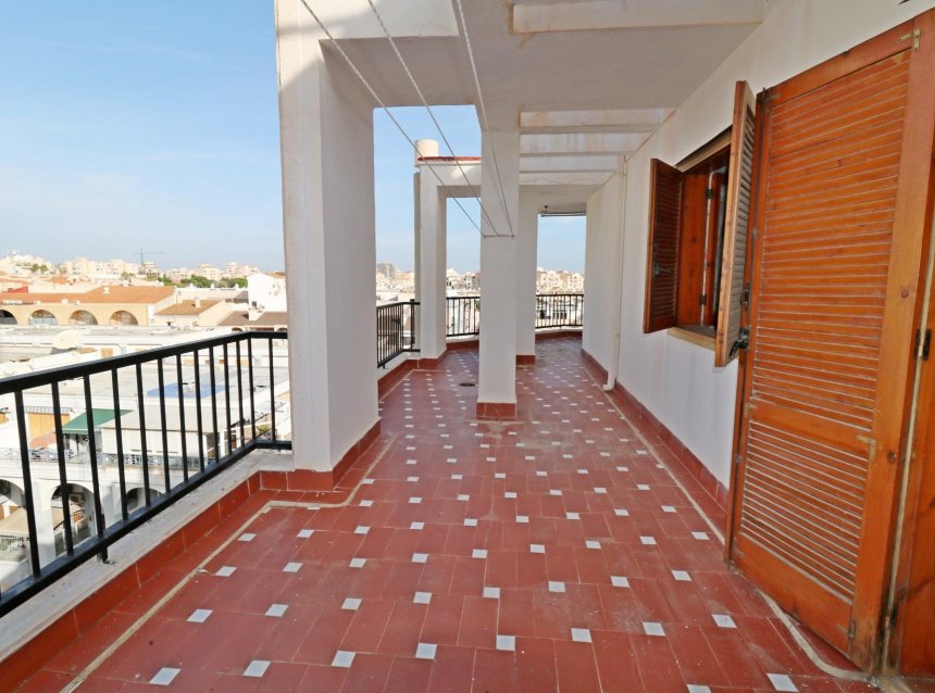 Resale - Penthouse -
Torrevieja - Habaneras