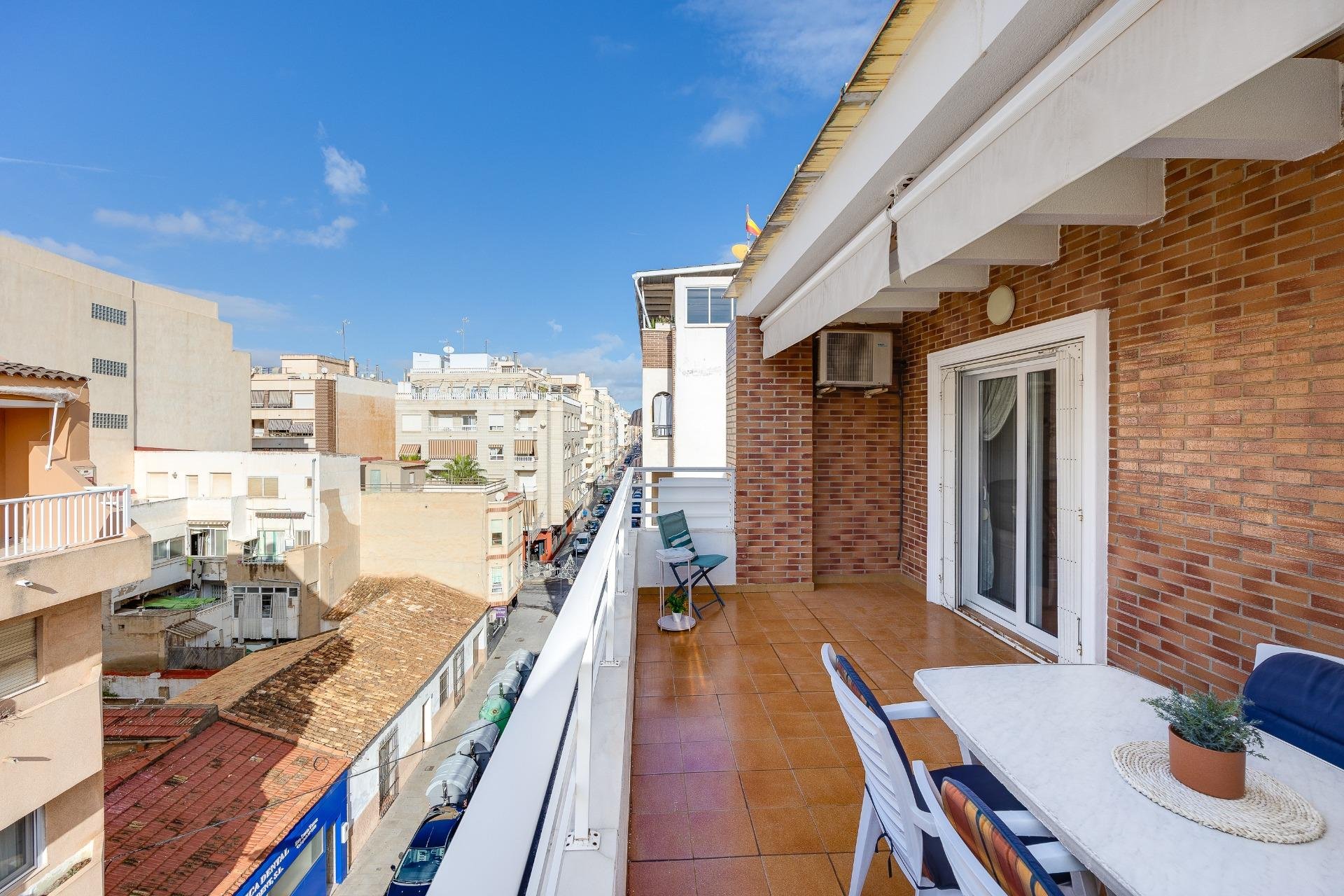 Resale - Penthouse -
Torrevieja - Paseo Maritimo