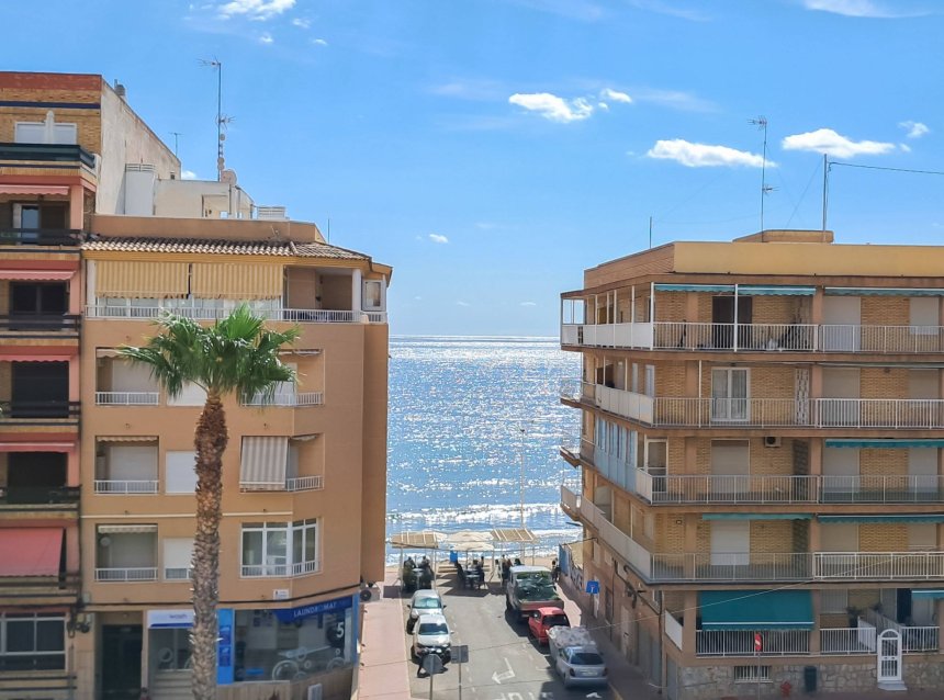 Resale - Penthouse -
Torrevieja - Playa De Los Naufragos