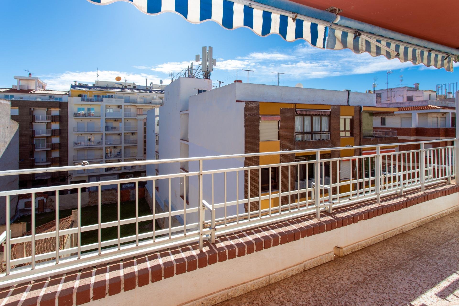 Resale - Penthouse -
Torrevieja - Playa del Cura