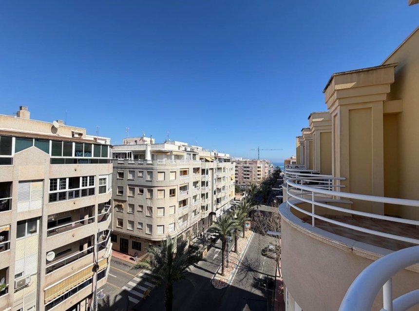 Resale - Penthouse -
Torrevieja - Playa del Cura