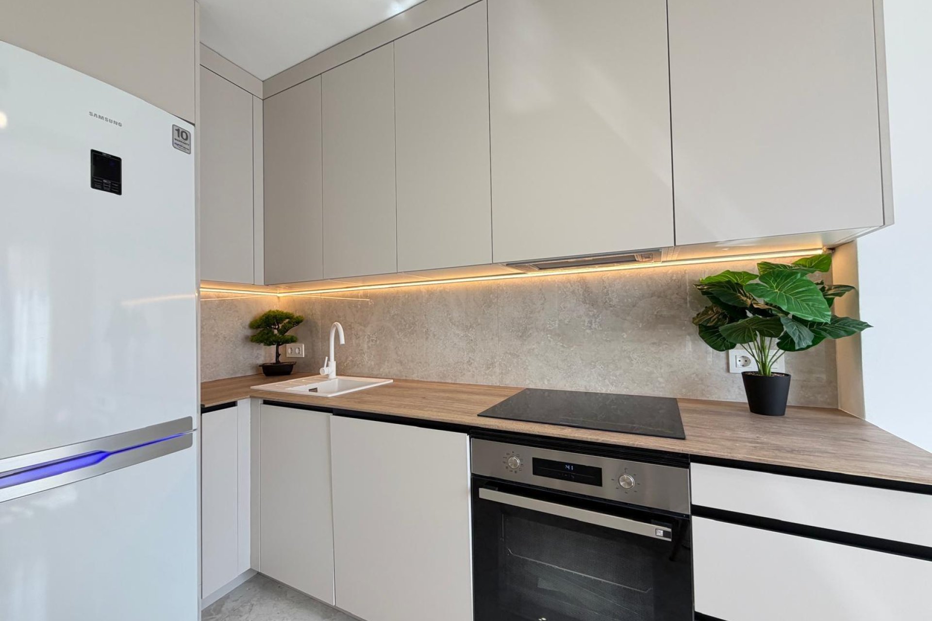 Resale - Penthouse -
Torrevieja - Playa del Cura