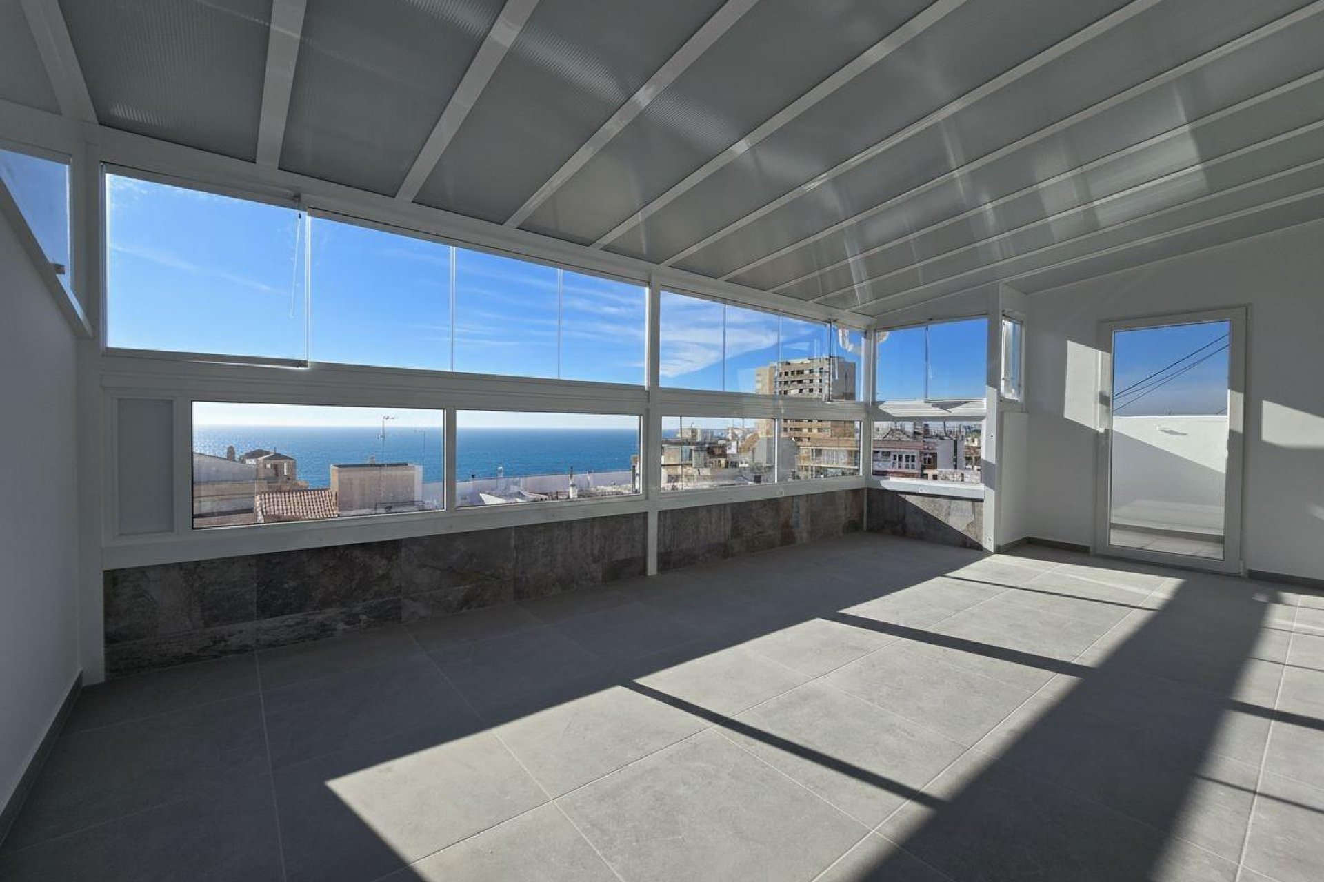 Resale - Penthouse -
Torrevieja - Playa del Cura