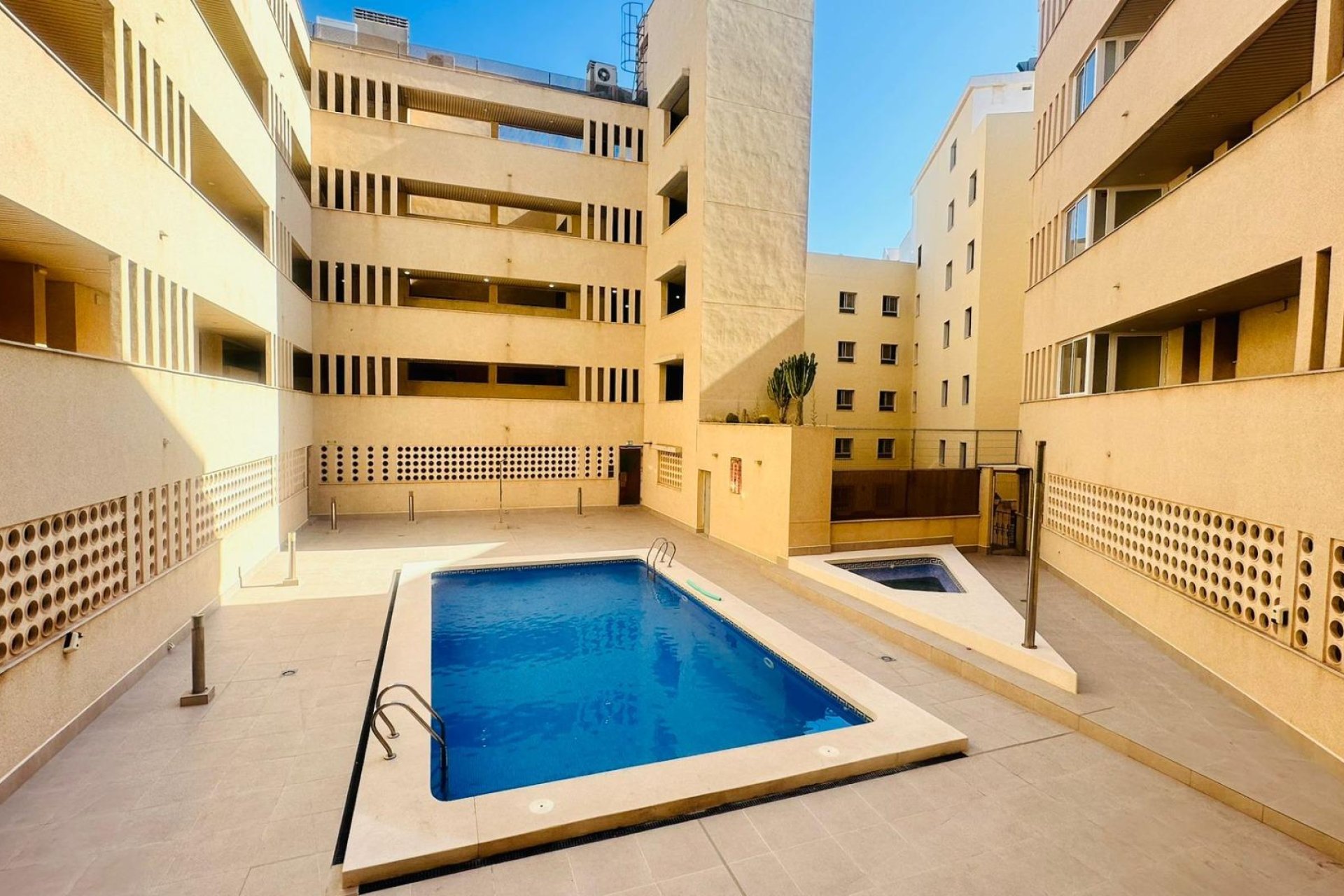 Resale - Penthouse -
Torrevieja - Playa del Cura