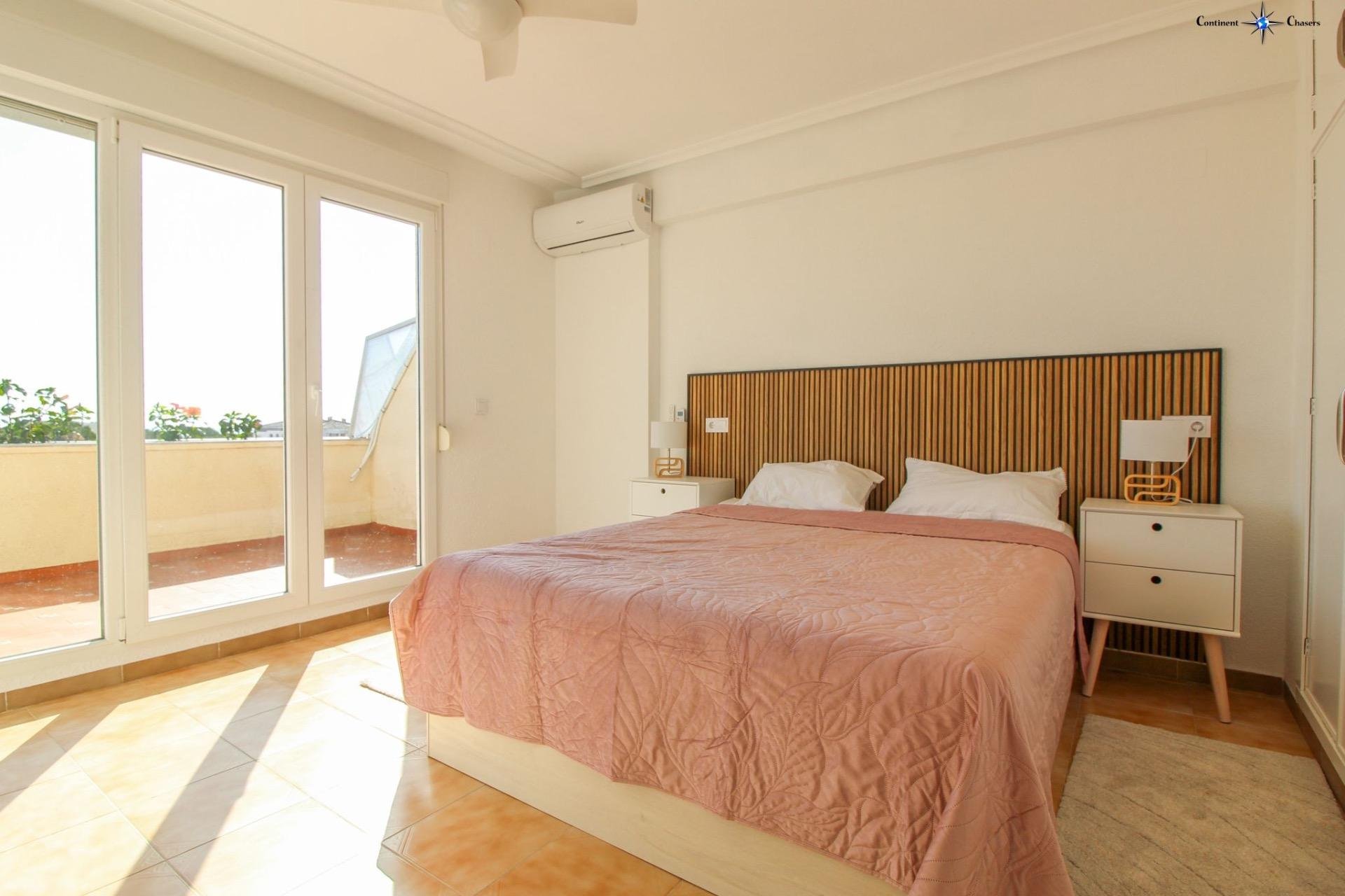 Resale - Penthouse -
Torrevieja - Punta Prima