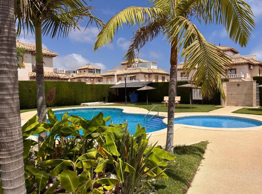 Resale - Semi Detached -
Lomas de Caboroig - Costa Blanca