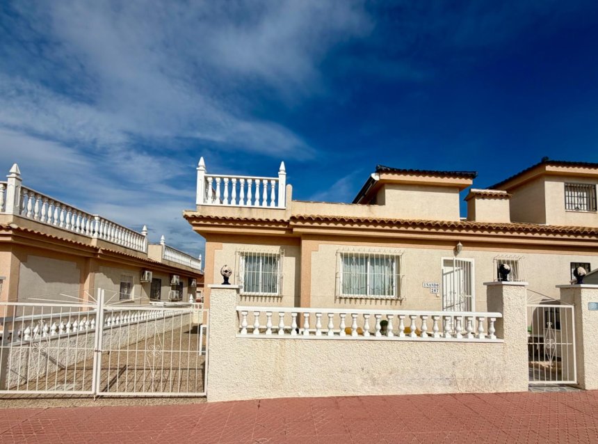 Resale - Semi Detached -
Rojales - Pueblo