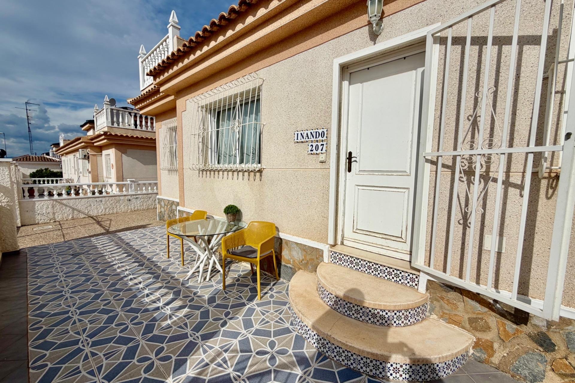 Resale - Semi Detached -
Rojales - Pueblo