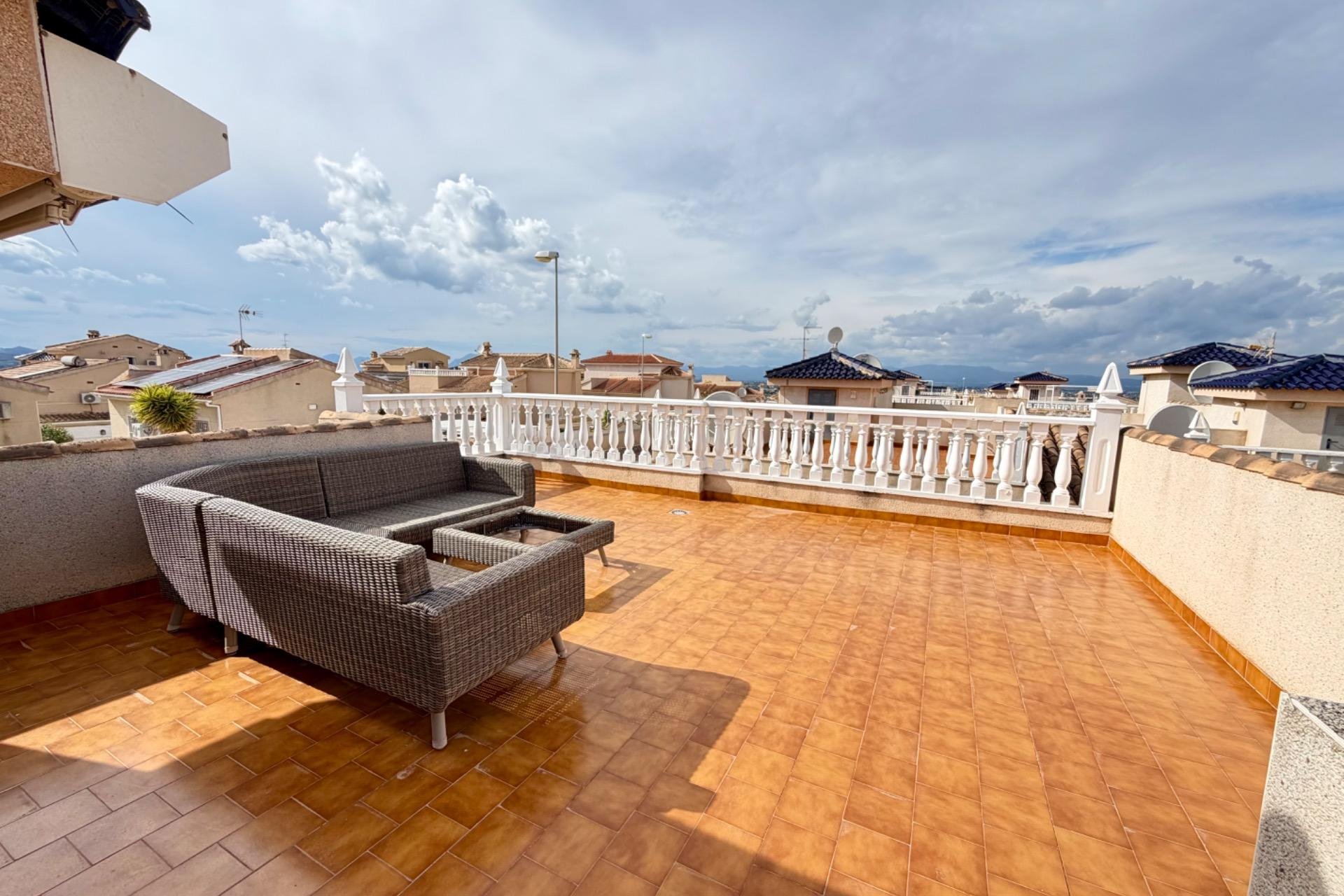 Resale - Semi Detached -
Rojales - Pueblo