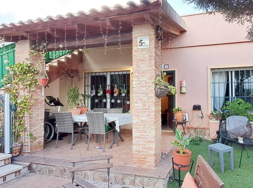 Resale - Semi Detached -
Torrevieja - Parque Acuático - Sector 25