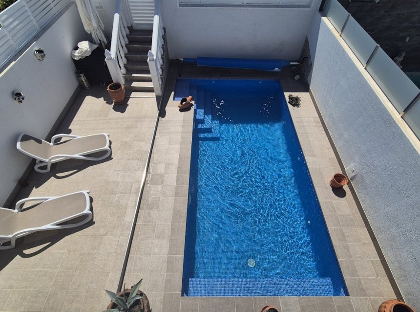 Resale - Semi Detached -
Villamartin - Costa Blanca
