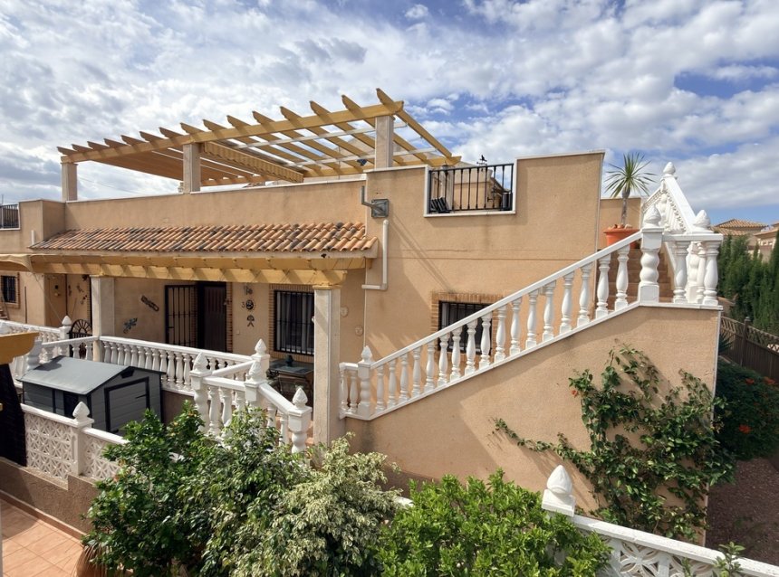 Resale - Semi Detached -
Villamartin - Costa Blanca