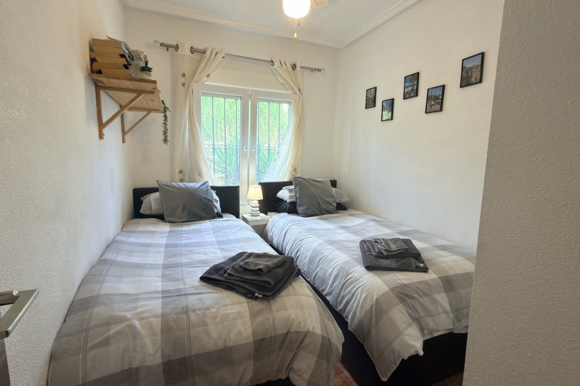 Resale - Semi Detached -
Villamartin - Costa Blanca