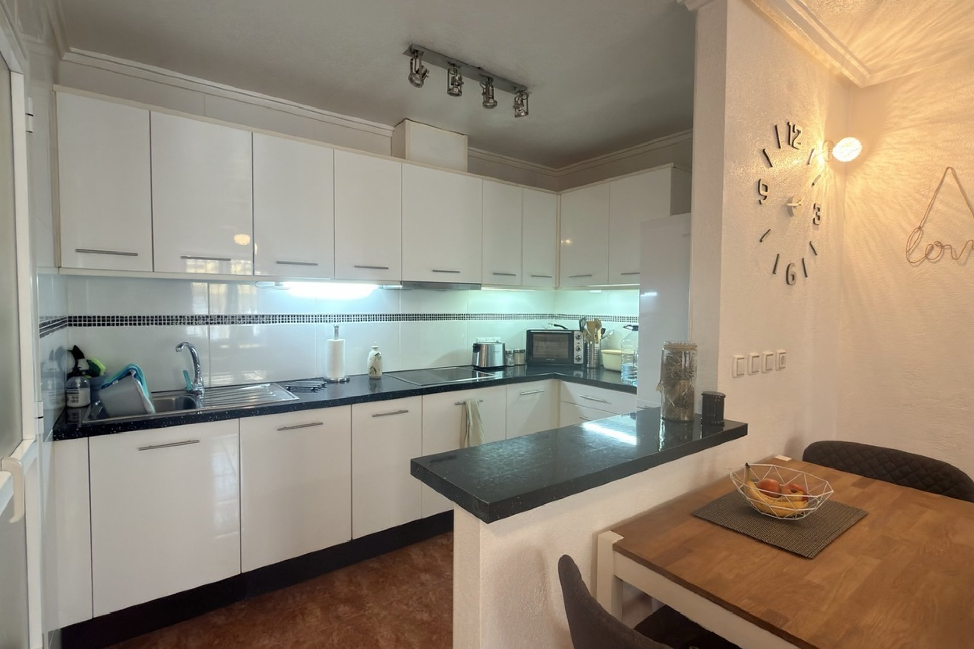 Resale - Semi Detached -
Villamartin - Costa Blanca