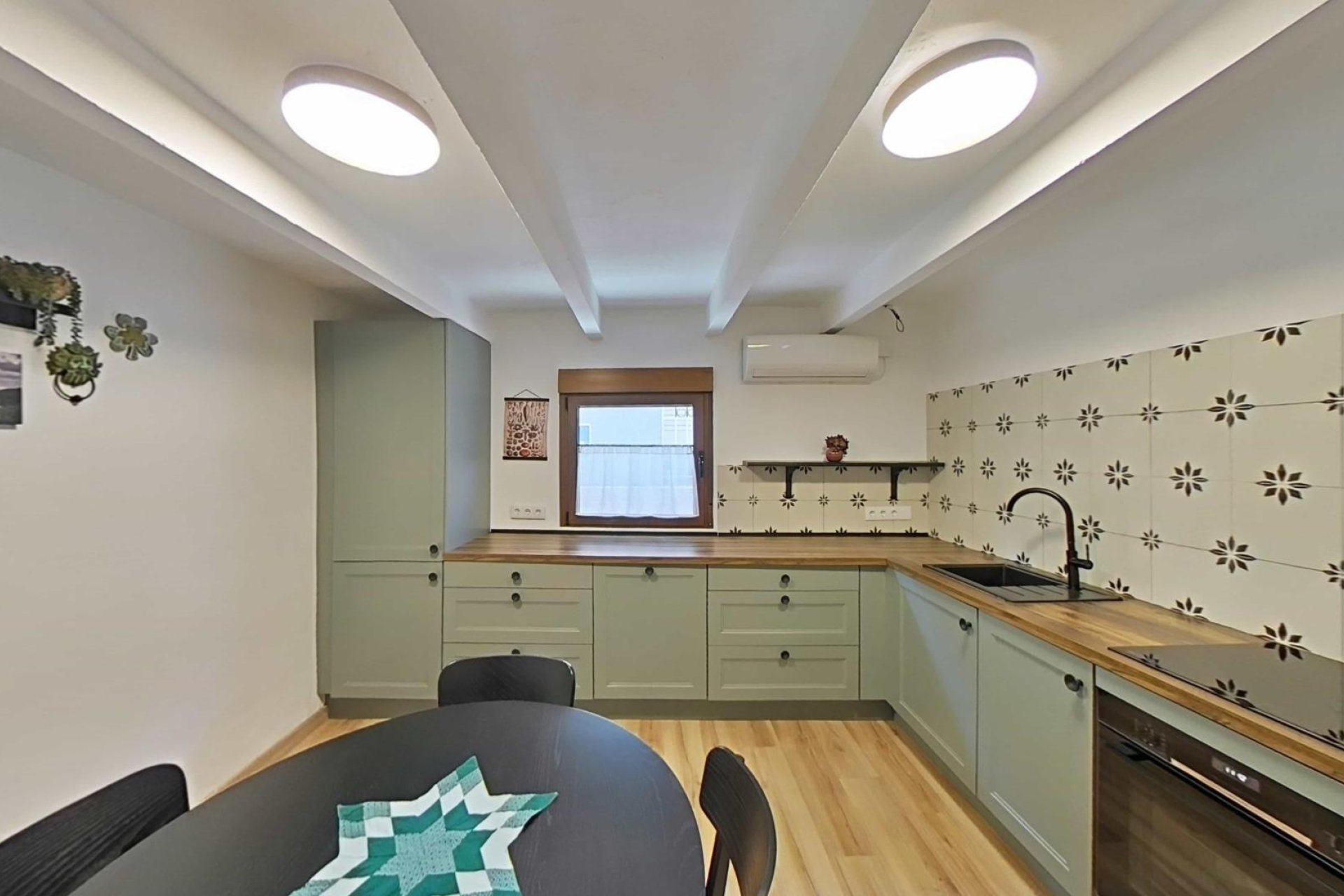 Resale - Town House -
Formentera del Segura - Centro