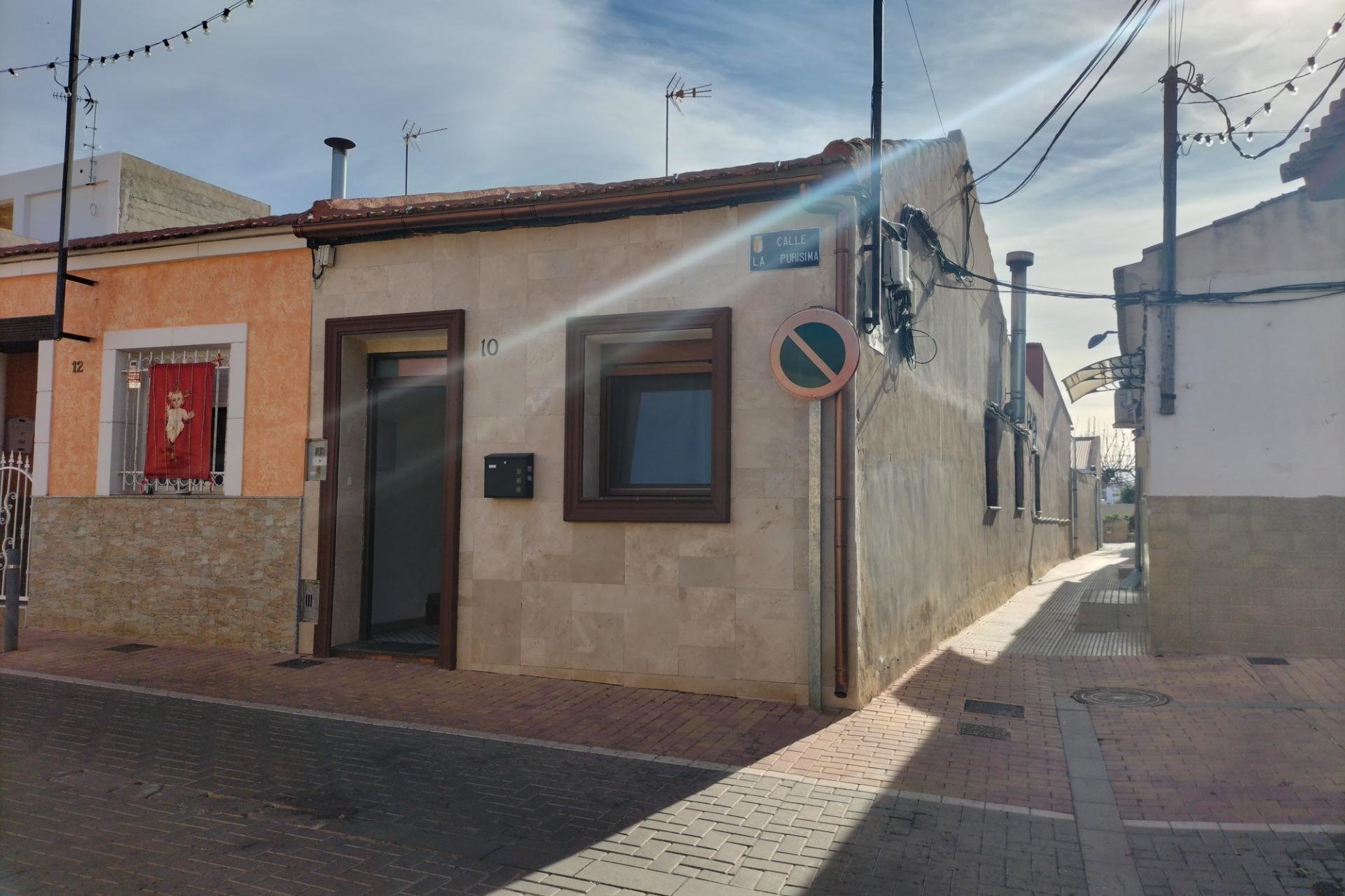 Resale - Town House -
Formentera del Segura - Centro
