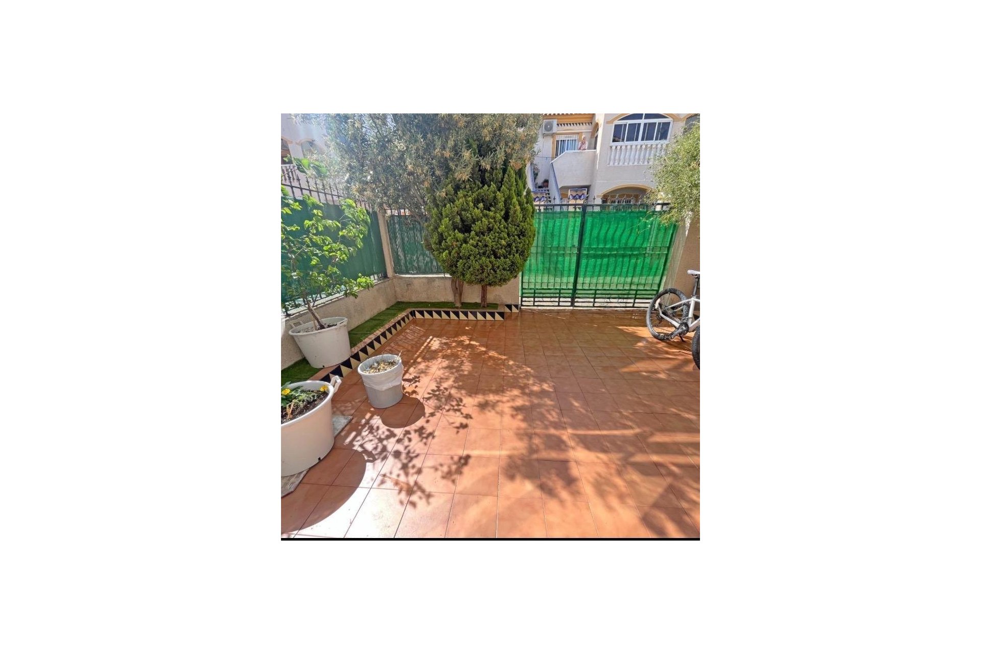 Resale - Town House -
Guardamar del Segura - El Edén - Los Estaños