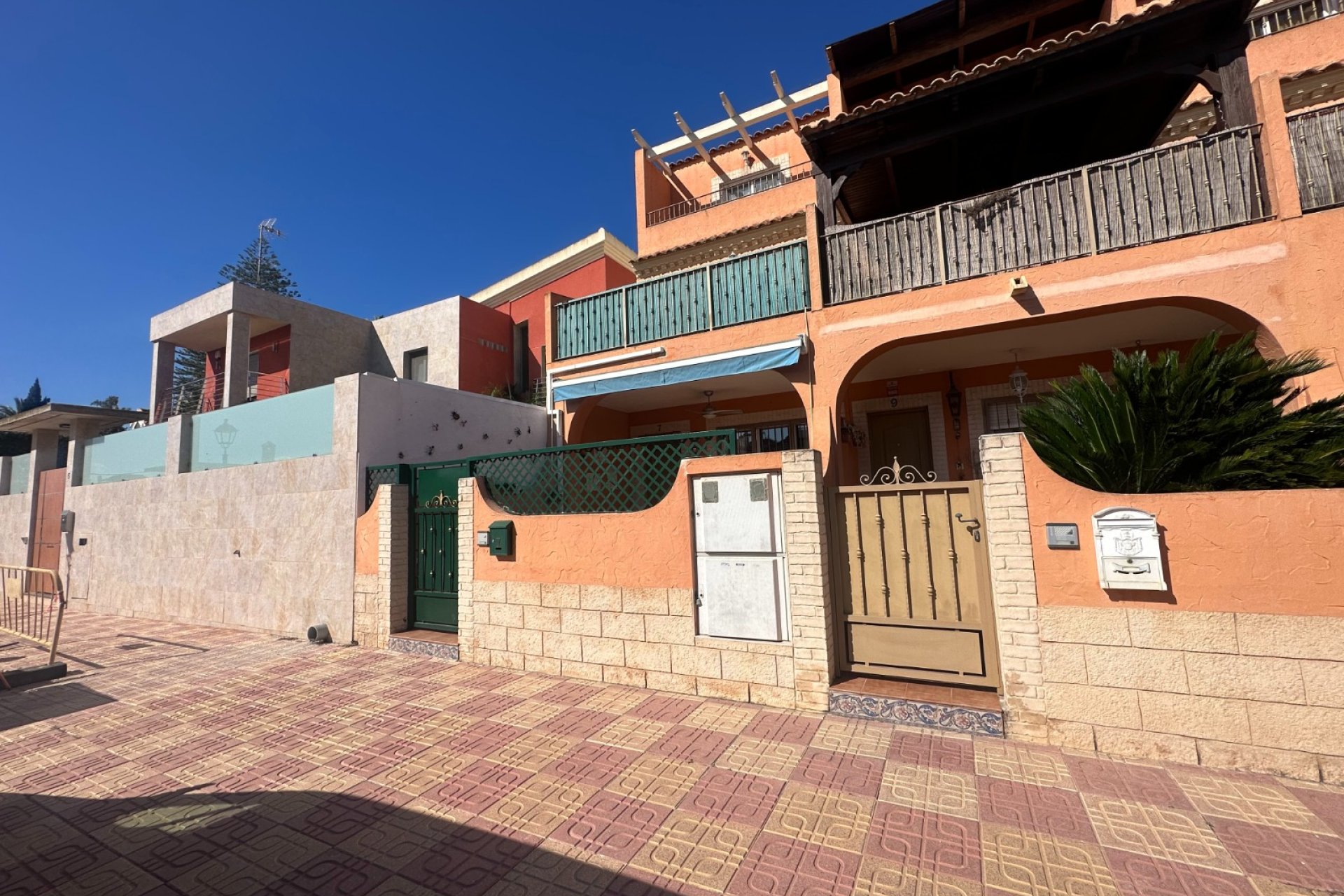 Resale - Town House -
Jacarilla - Inland
