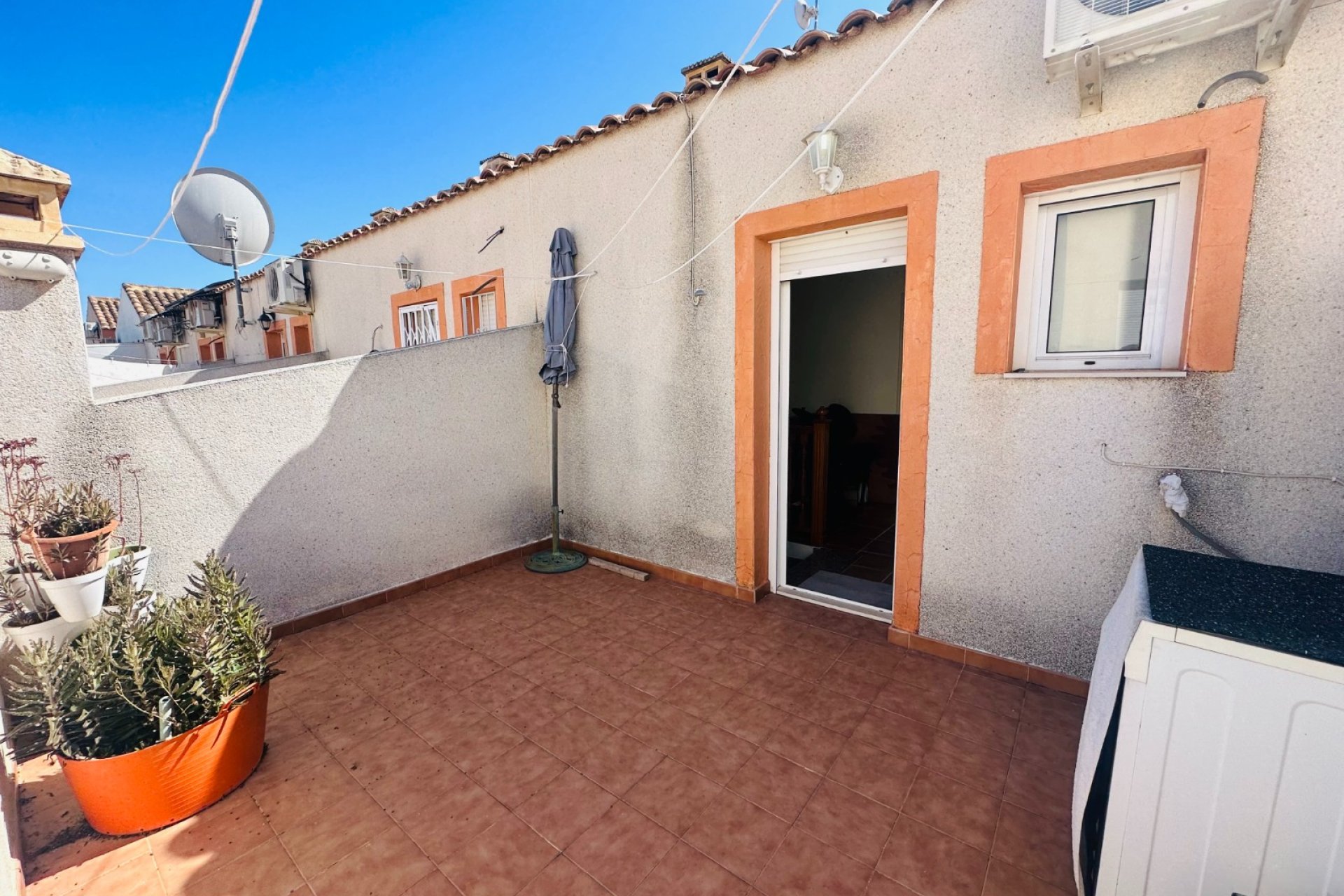 Resale - Town House -
Jacarilla - Inland