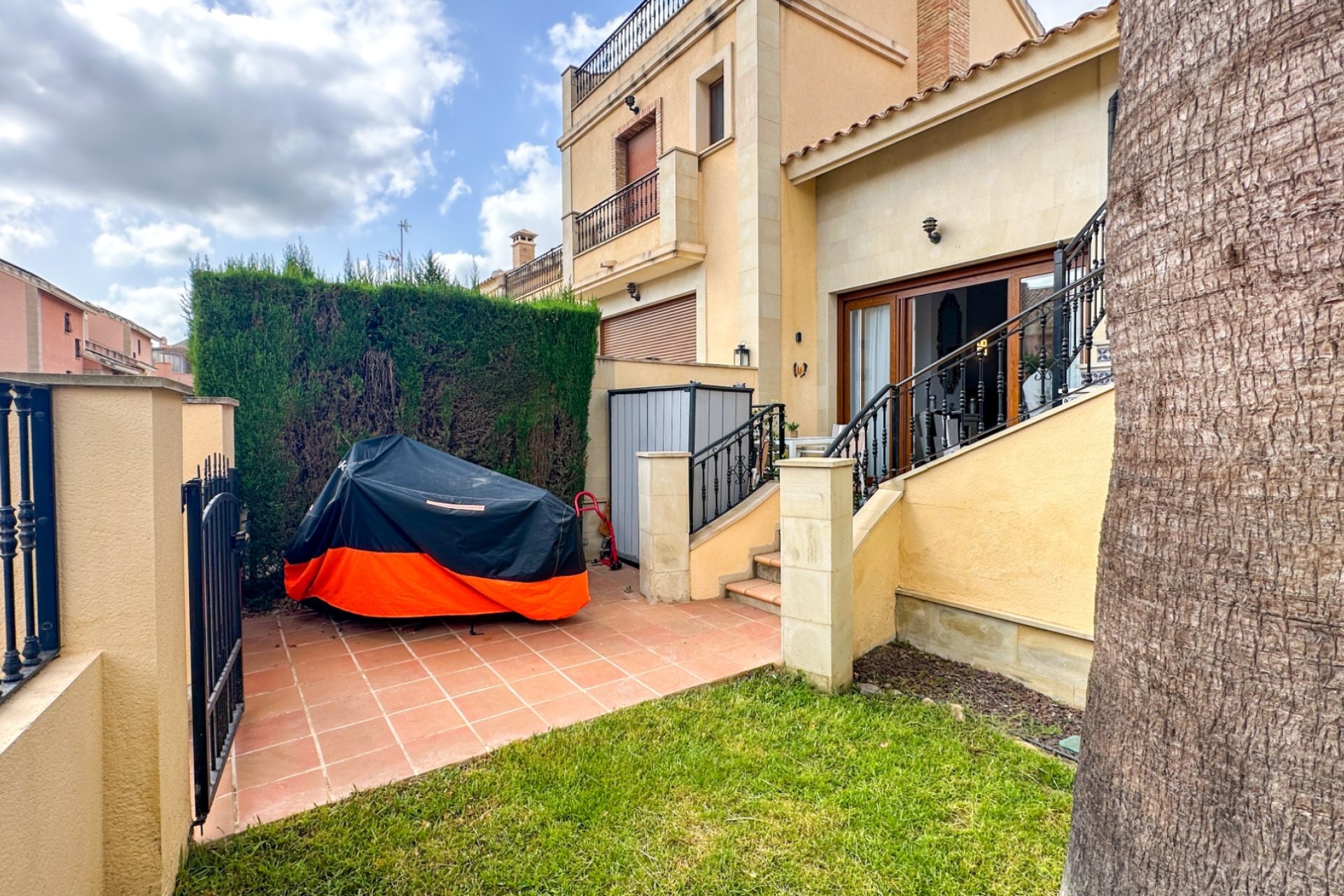 Resale - Town House -
La Finca Golf Resort - Inland