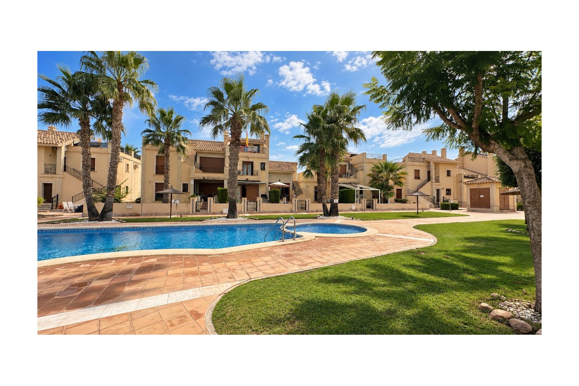 Resale - Town House -
La Finca Golf Resort - Inland