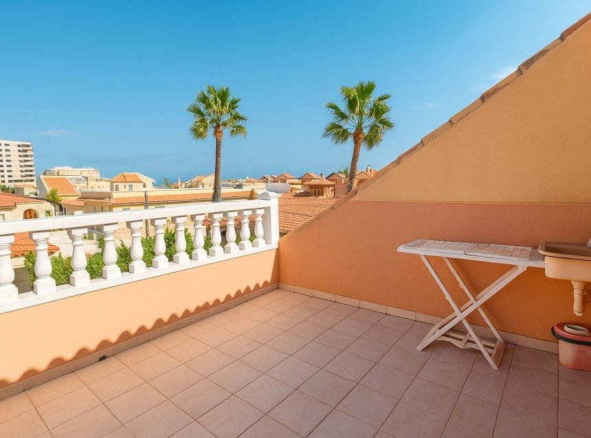 Resale - Town House -
La Mata - Costa Blanca