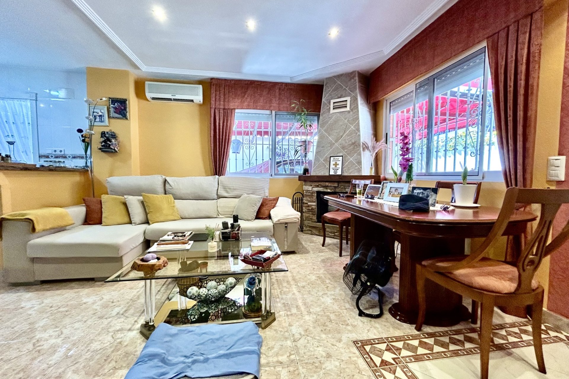 Resale - Town House -
Los Altos - Costa Blanca