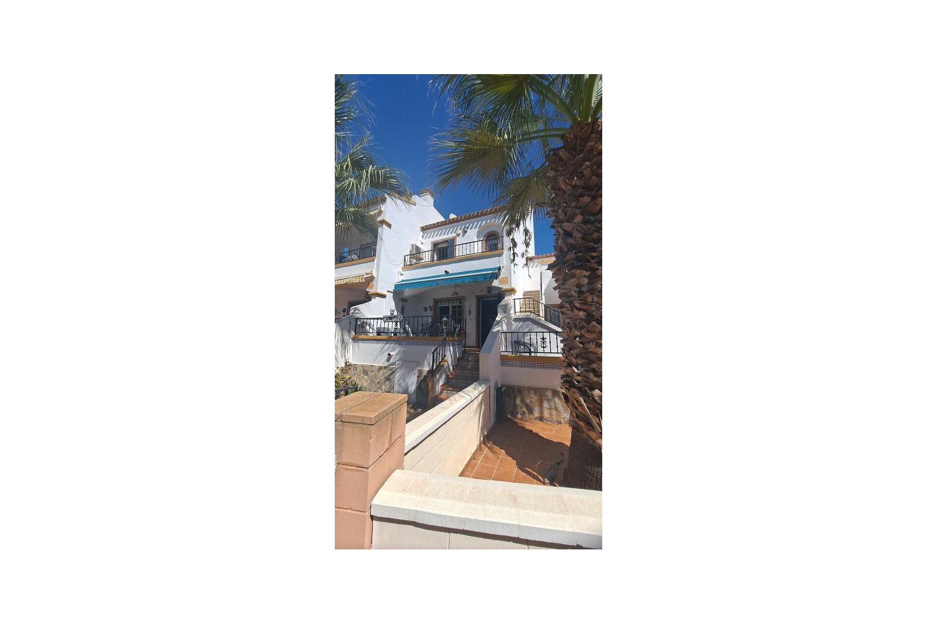 Resale - Town House -
Los Dolses - Inland