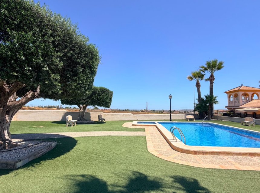 Resale - Town House -
Los Montesinos - Costa Blanca