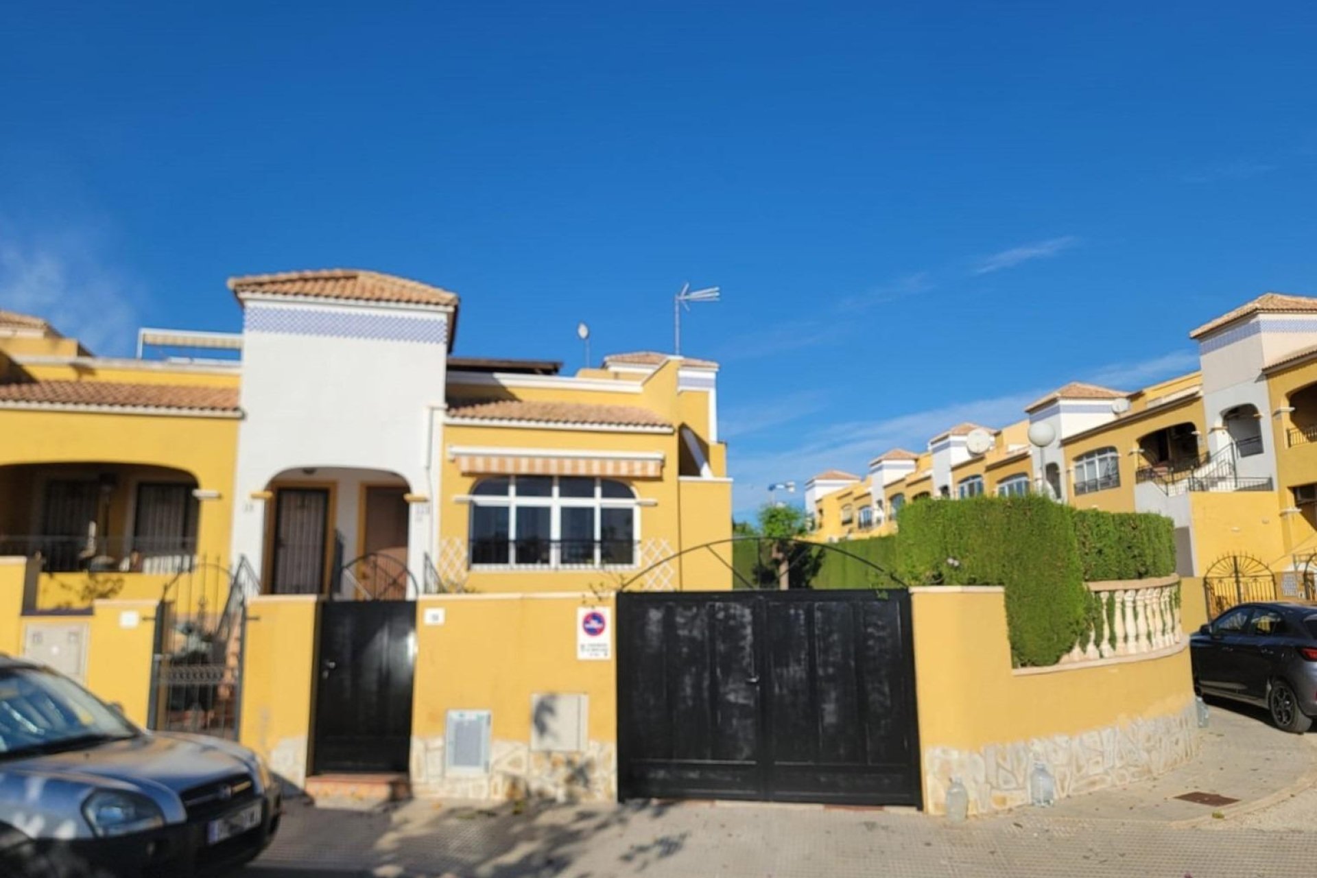 Resale - Town House -
Los Montesinos - Los Montesinos - Urb. La Herrada